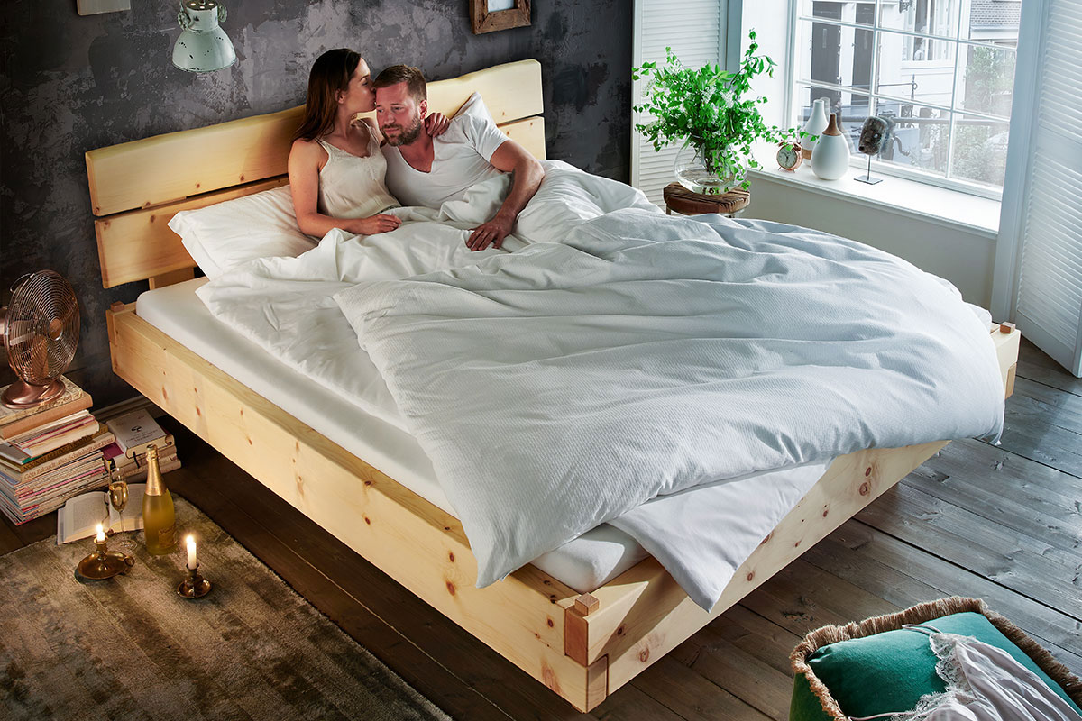 Das Balkenbett Vulkano mit seiner massiven Optik und variablem Kopfhaupt. Kitzbühel
